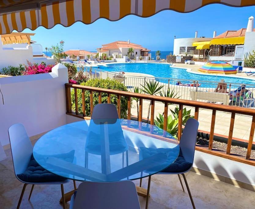 Stylish & Modern 1 Bedroom Suite On Frontline Of Playa Del Duque Costa Adeje  Luaran gambar