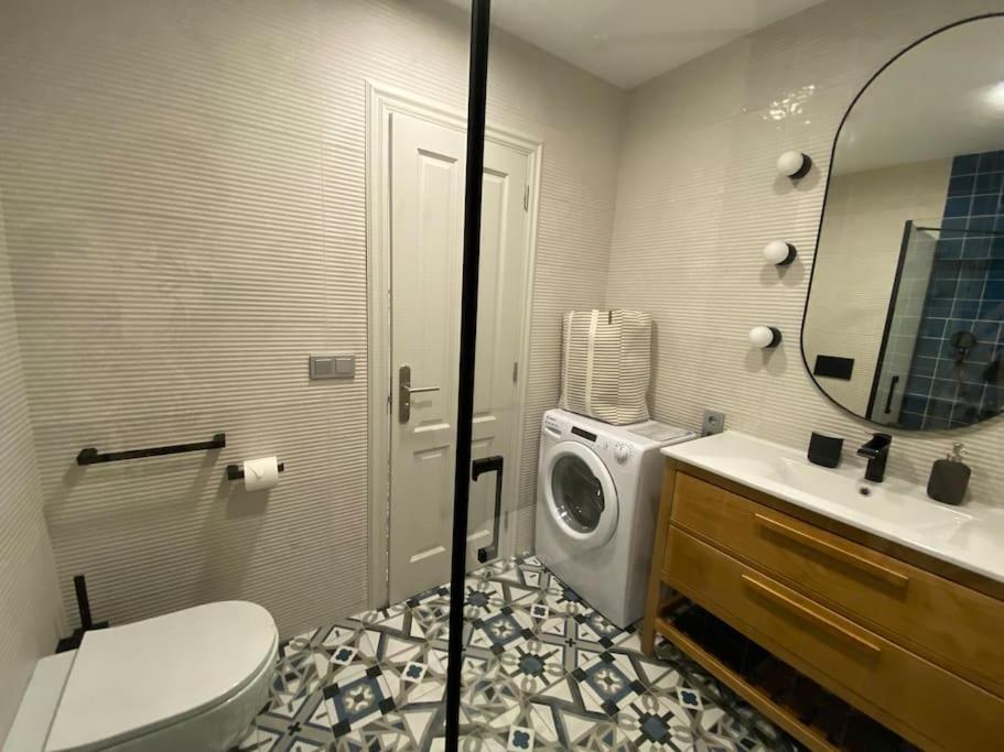 Stylish & Modern 1 Bedroom Suite On Frontline Of Playa Del Duque Costa Adeje  Luaran gambar